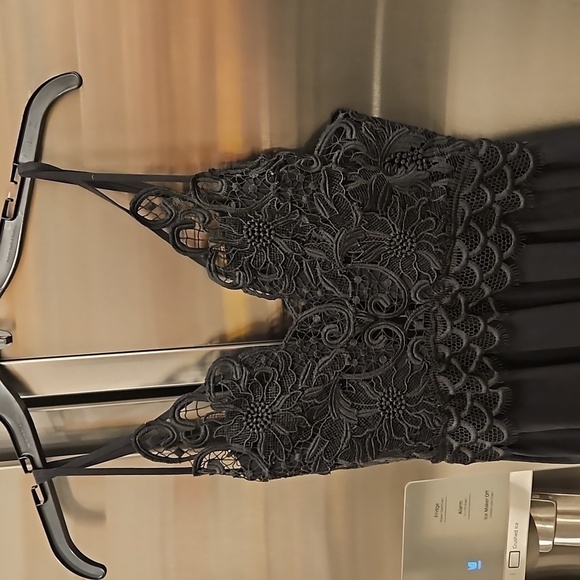 💕REISS💕 Serena Lace Bodice Midi Cocktail Dress ~ Black 4 US NWT - Picture 9 of 13